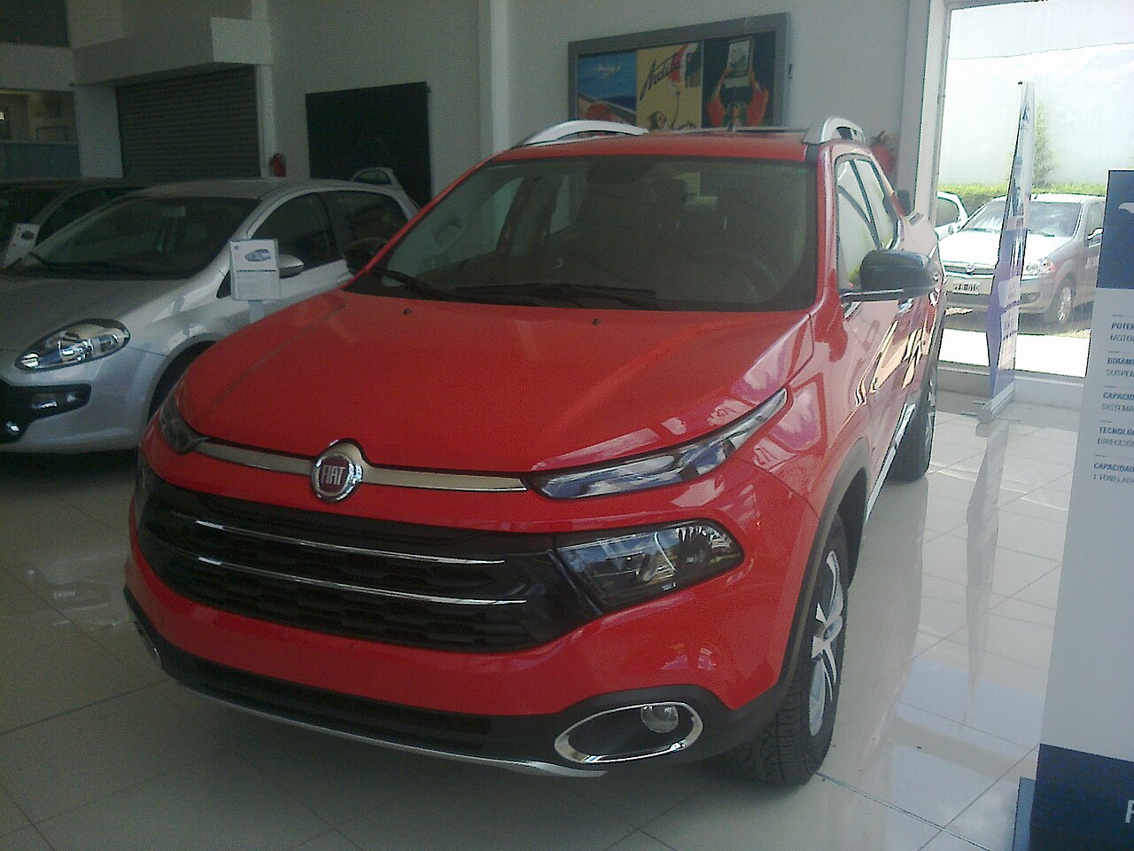 Fiat Toro Volcano pickup vista de frente