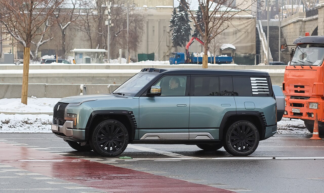 BYD Yangwang U8 SUV off-road de luxo